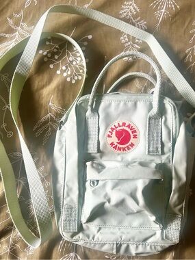 cheap louis vuitton mini backpacks Reverse Monogram Palm Springs Backpack Beavis & Butt-Head Logo Tonal stitching.Condition CS25 Color:Desert Shadow